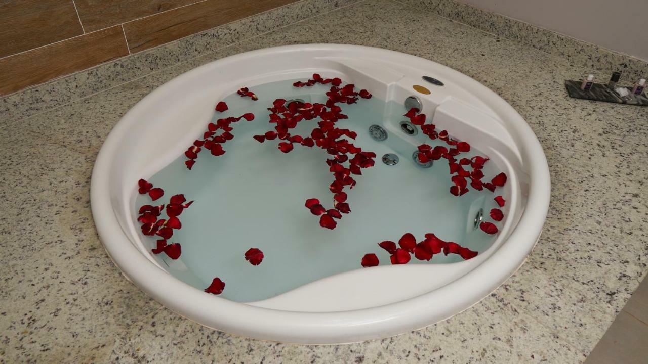 Отель Thermas Agua Santa Aragarcas Экстерьер фото